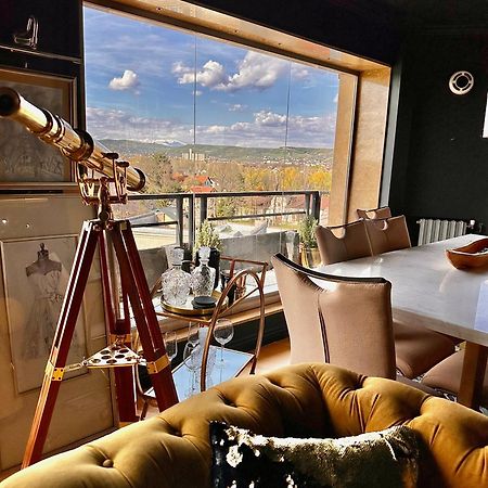 Noir Penthouse Apartman Tergovistye Kültér fotó
