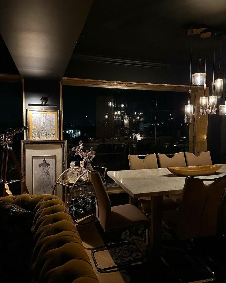Noir Penthouse Apartman Tergovistye Kültér fotó