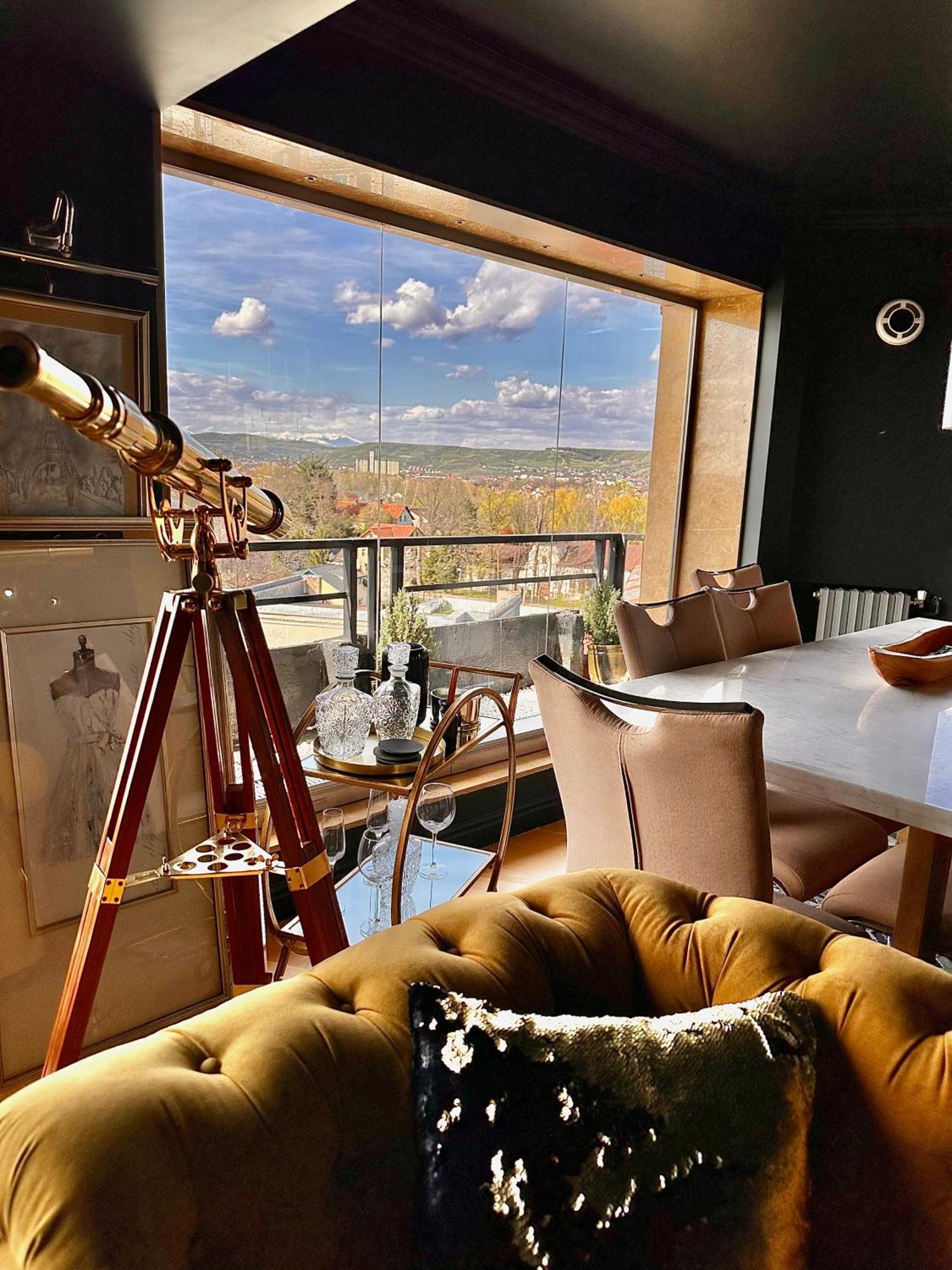 Noir Penthouse Apartman Tergovistye Kültér fotó